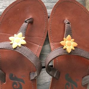 Reef Flip Flops Brown NWOT Sz 8 leather